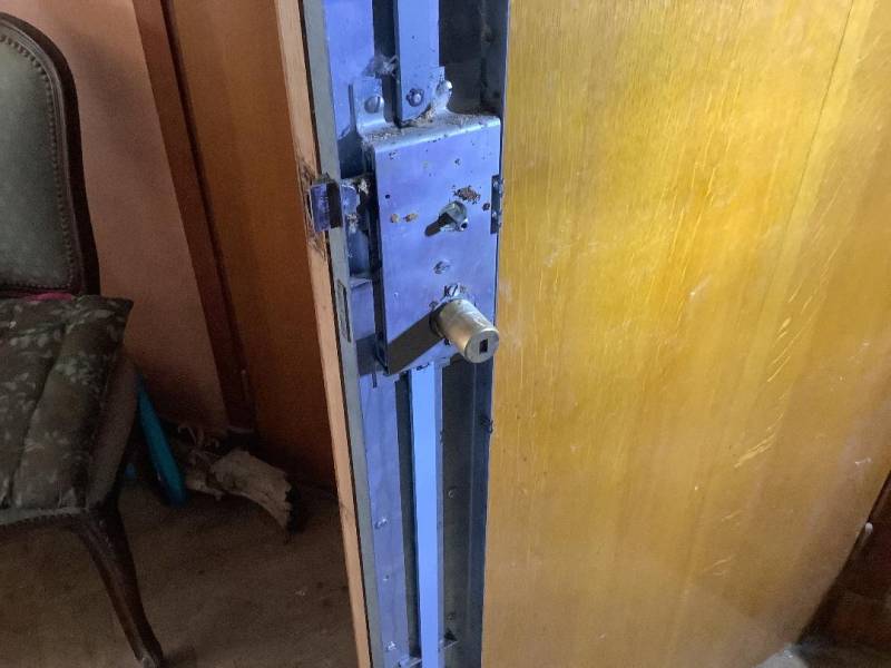Serrurier pour installation d'une serrure de sécurité 3 ou 5 points à Saint Marc Jaumegarde 